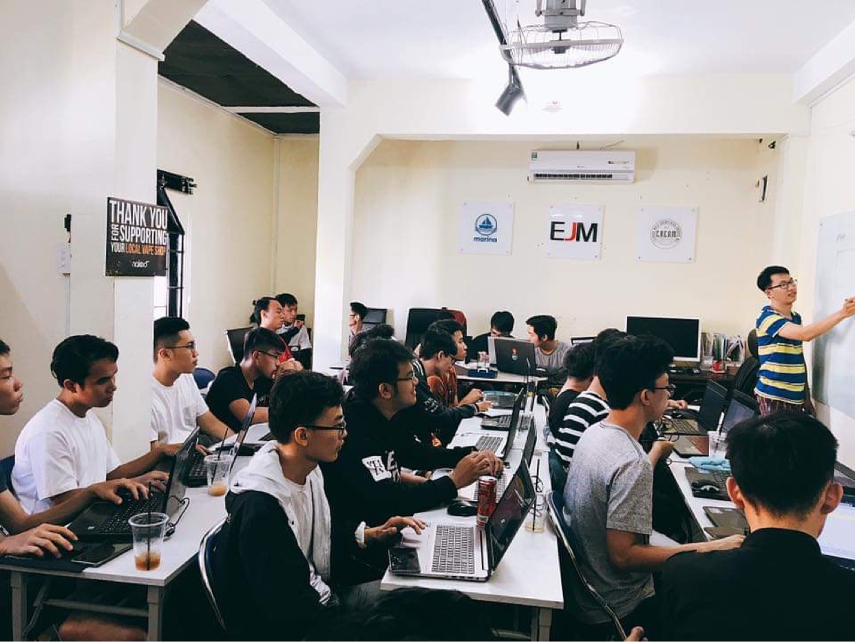 Mentor HTML CSS
